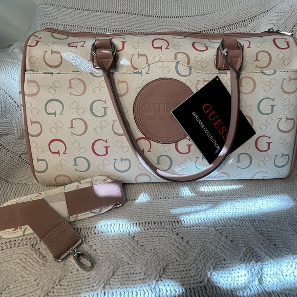 Guess Multi color duffle - Picture 4 of 9
